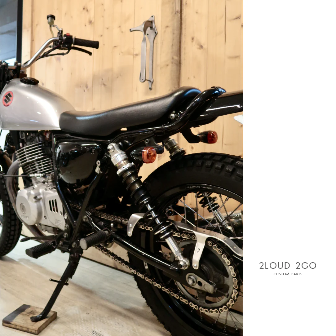 SUZUKI TU250 鏈條蓋