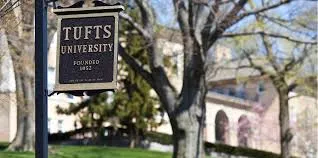 Tufts University 塔夫茨大學