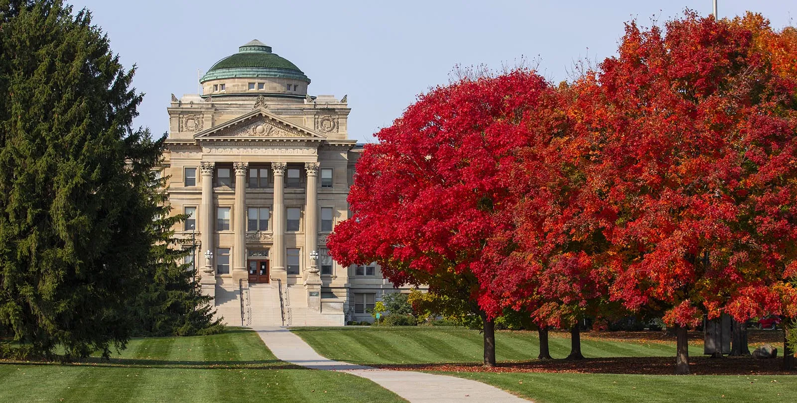 Iowa State University of Science and Technology 愛荷華州立大學