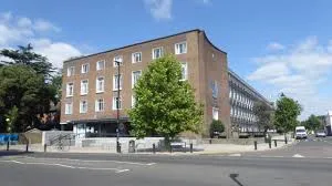 University of West London 西倫敦大學