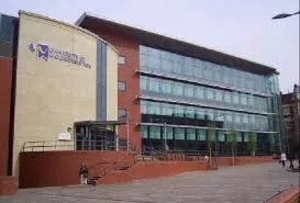 University of Wolverhampton 伍爾弗漢普頓大學