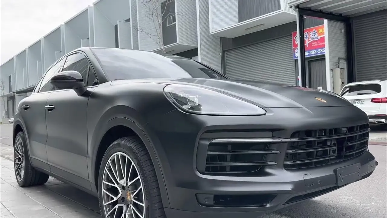 PORSCHE CAYENNE - 消光型車漆保護膜(犀牛皮) 全車包膜