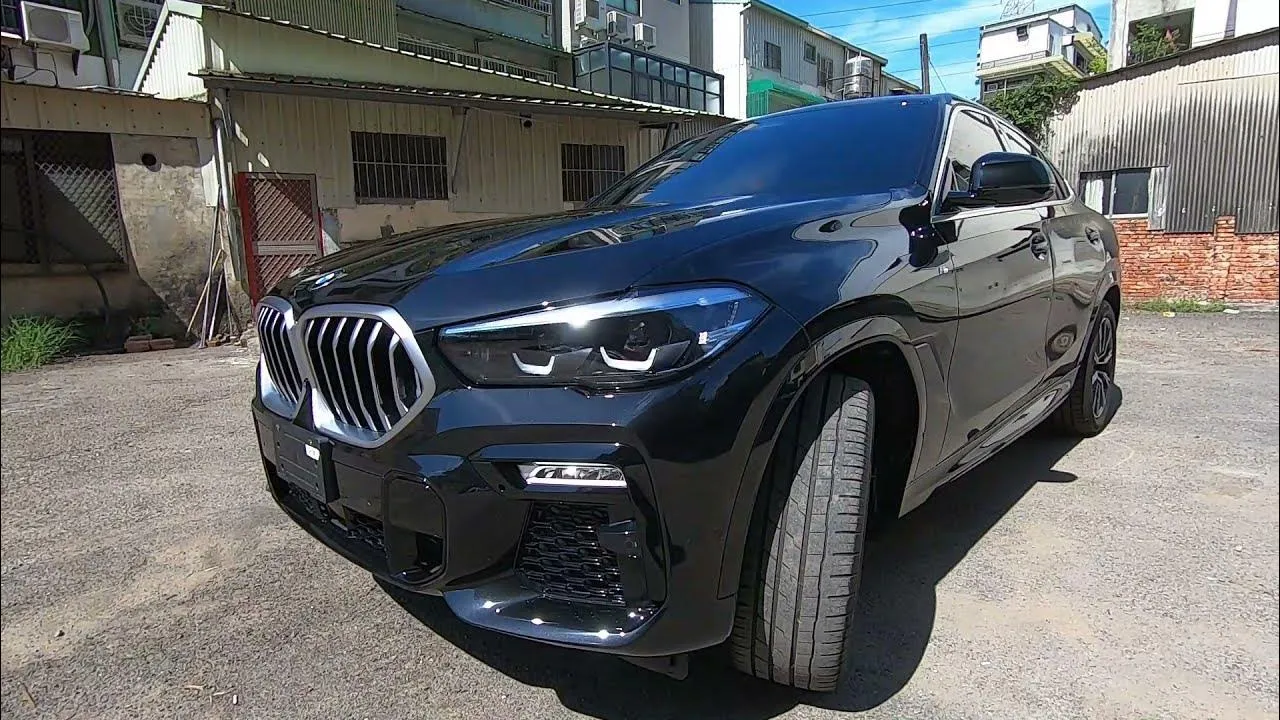 BMW 2021 X6 xDrive40i M Sport - XPEL 犀牛皮車身包膜