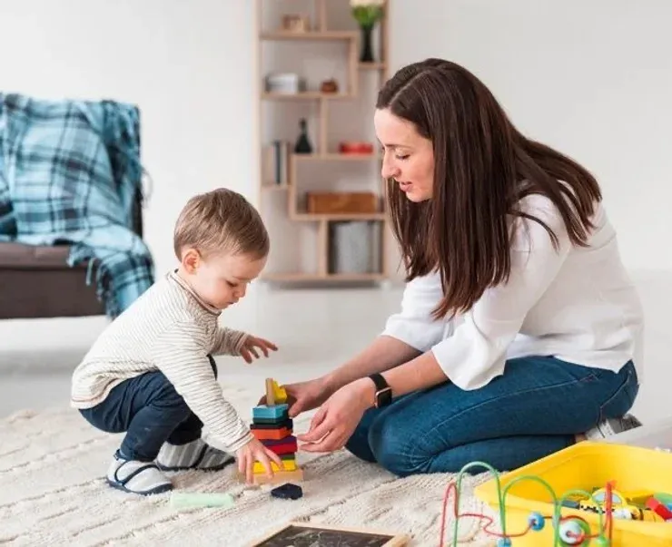 為什麼要陪伴小孩玩玩具? 如何陪伴小孩玩玩具?-西屯兒童語言治療推薦