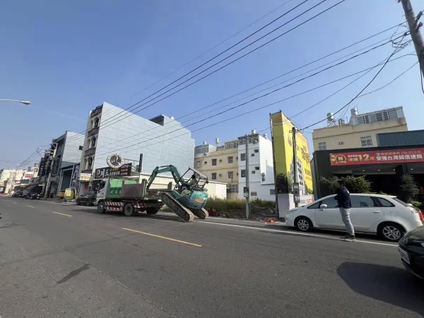 東樂牙醫診所停車場