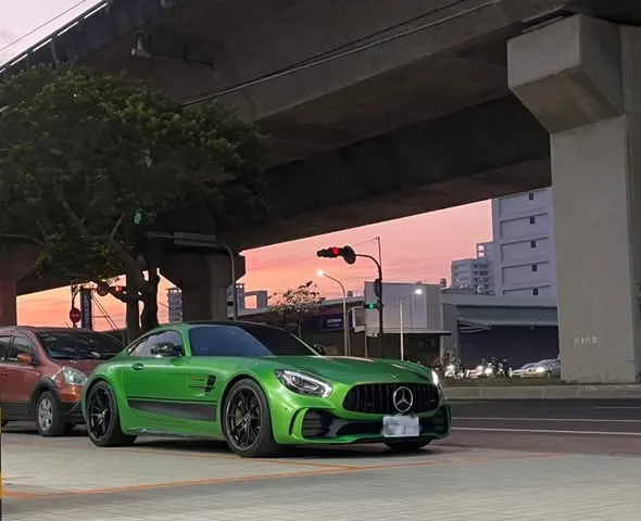 Mercedes-AMG GT R輪胎升級